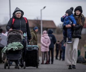 Половина українок, які виїхали до Польщі, не планують повертатися